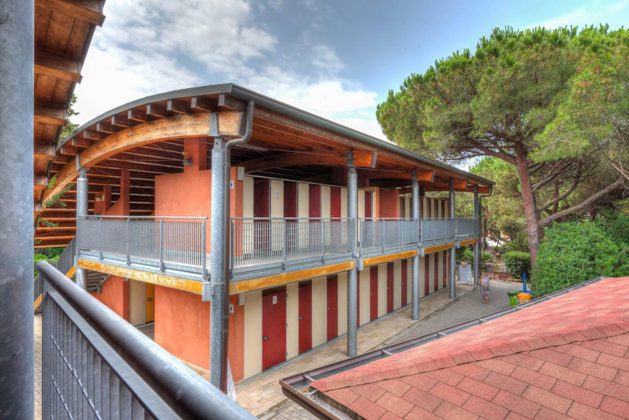 Le Esperidi Camping Ecoresort Marina Di Bibbona Exterior photo